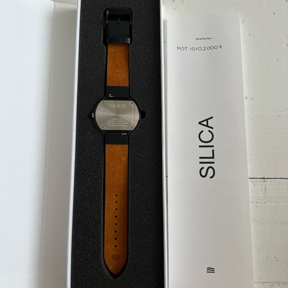 Silica Black Watch - Picture 2 of 2